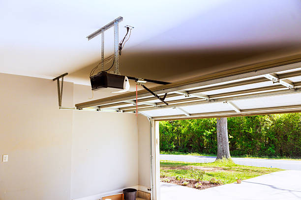 Top rated local Garage Door Roller Replacement specialists in Hudson, TX